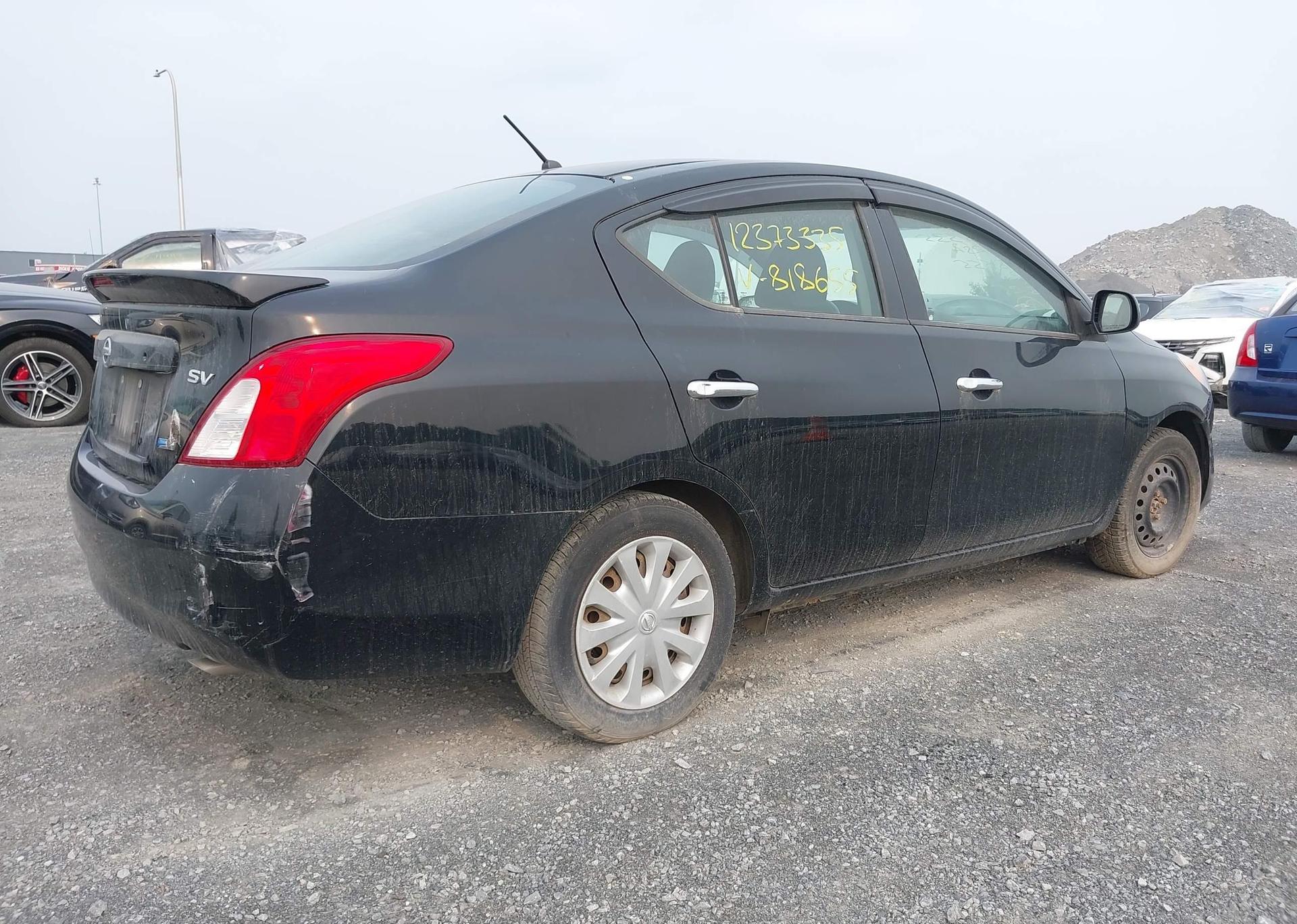 2014 NISSAN VERSA S