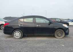 2014 NISSAN VERSA S