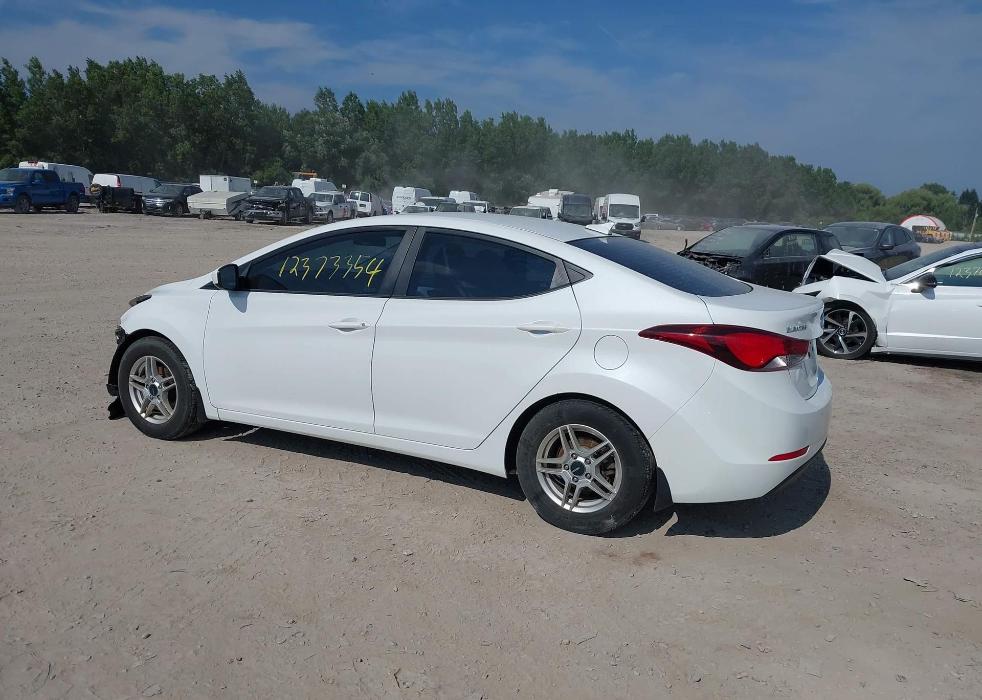 2016 HYUNDAI ELANTRA
