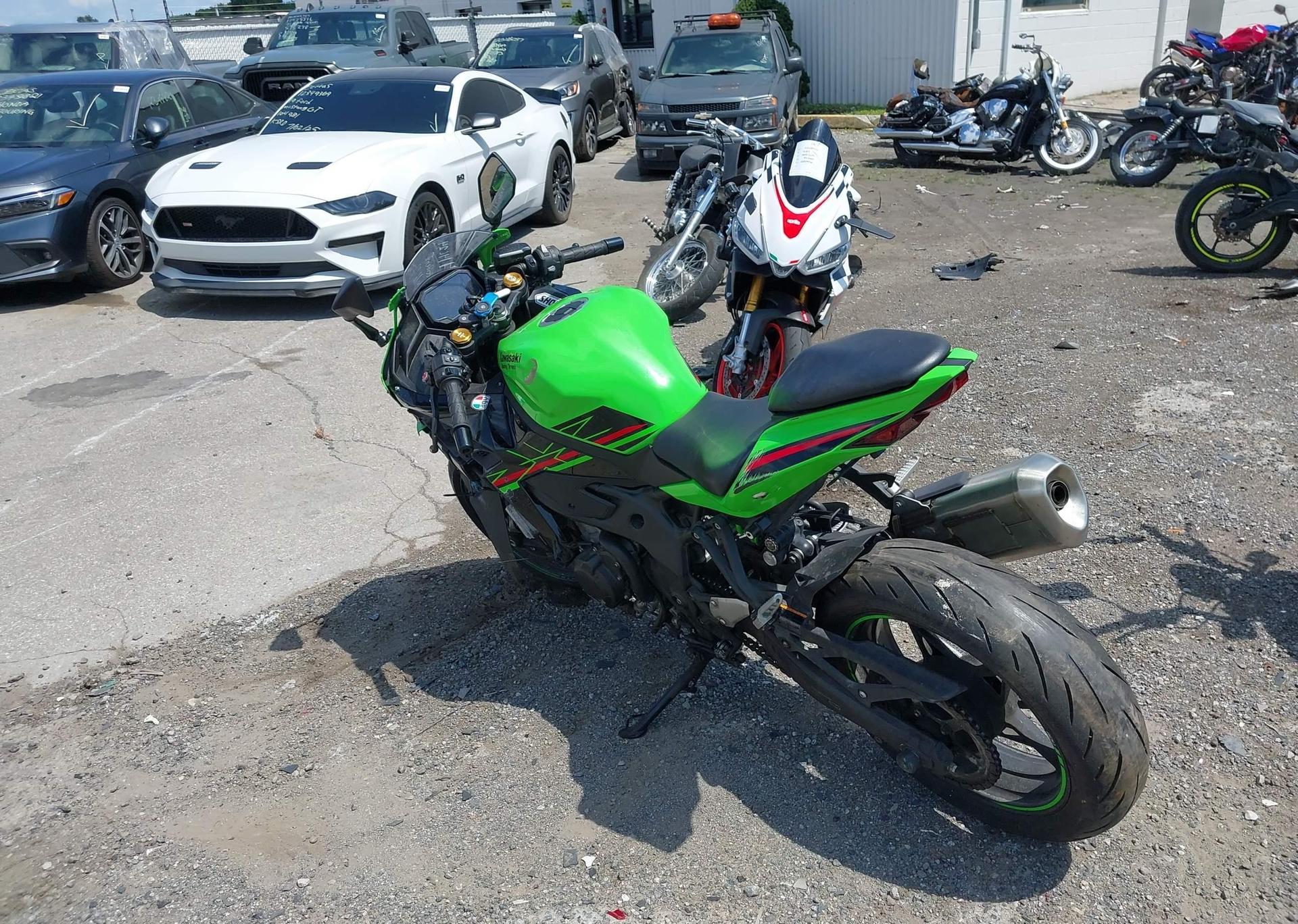 2024 KAWASAKI ZX400 S