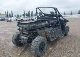 2022 CAN-AM DEFENDER PRO XT HD10