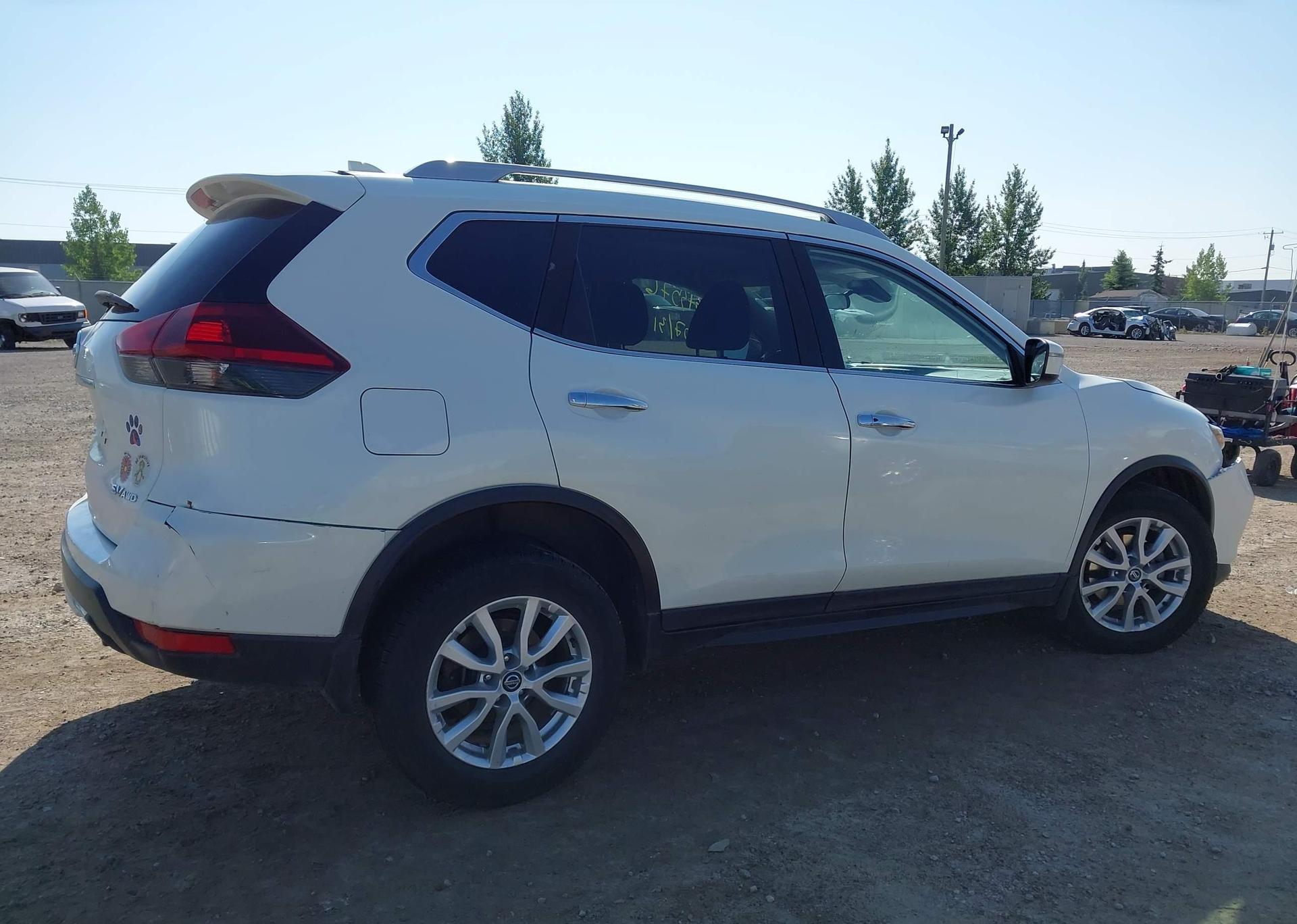 2019 NISSAN ROGUE S