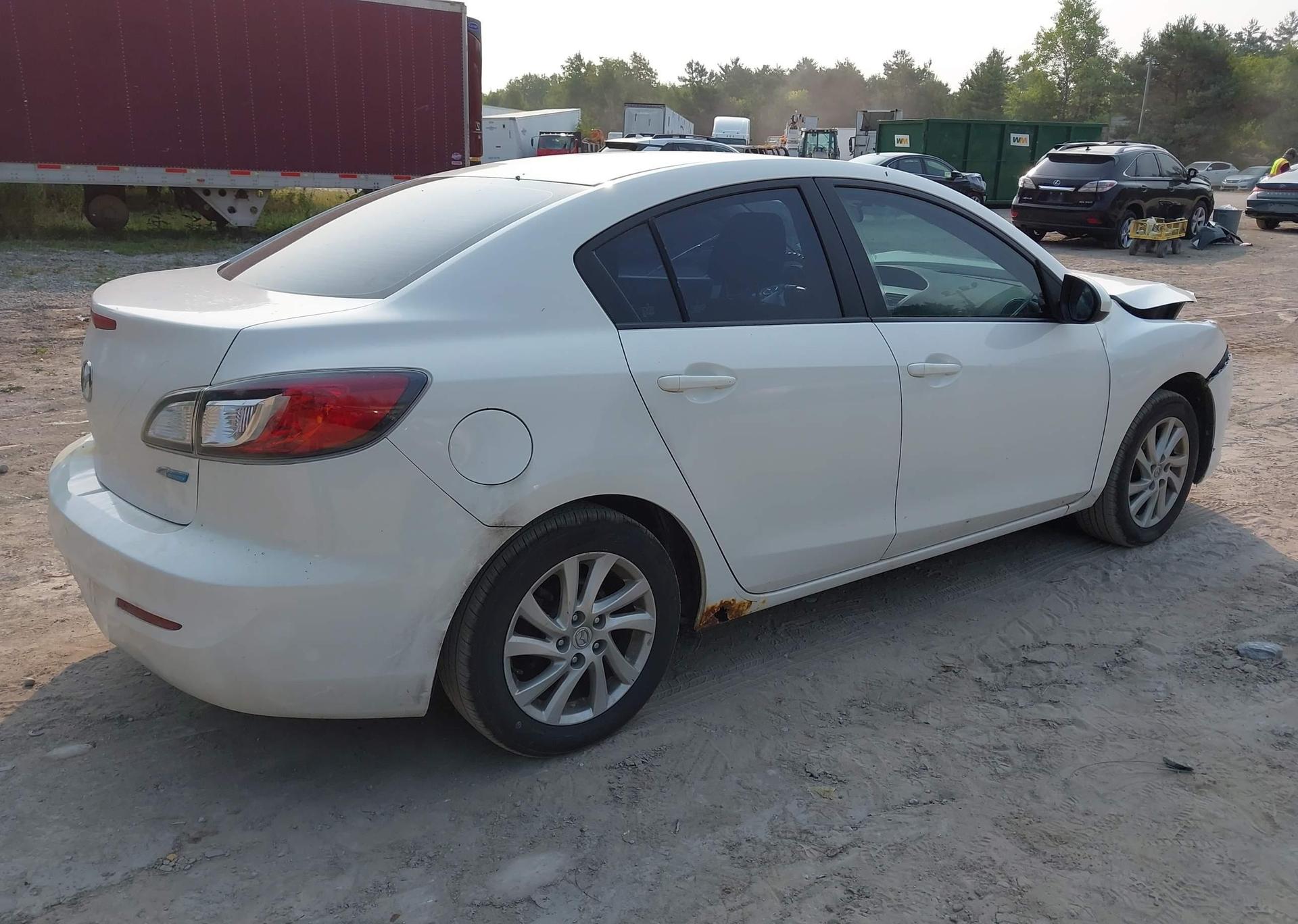 2012 MAZDA MAZDA3 GS-SKY