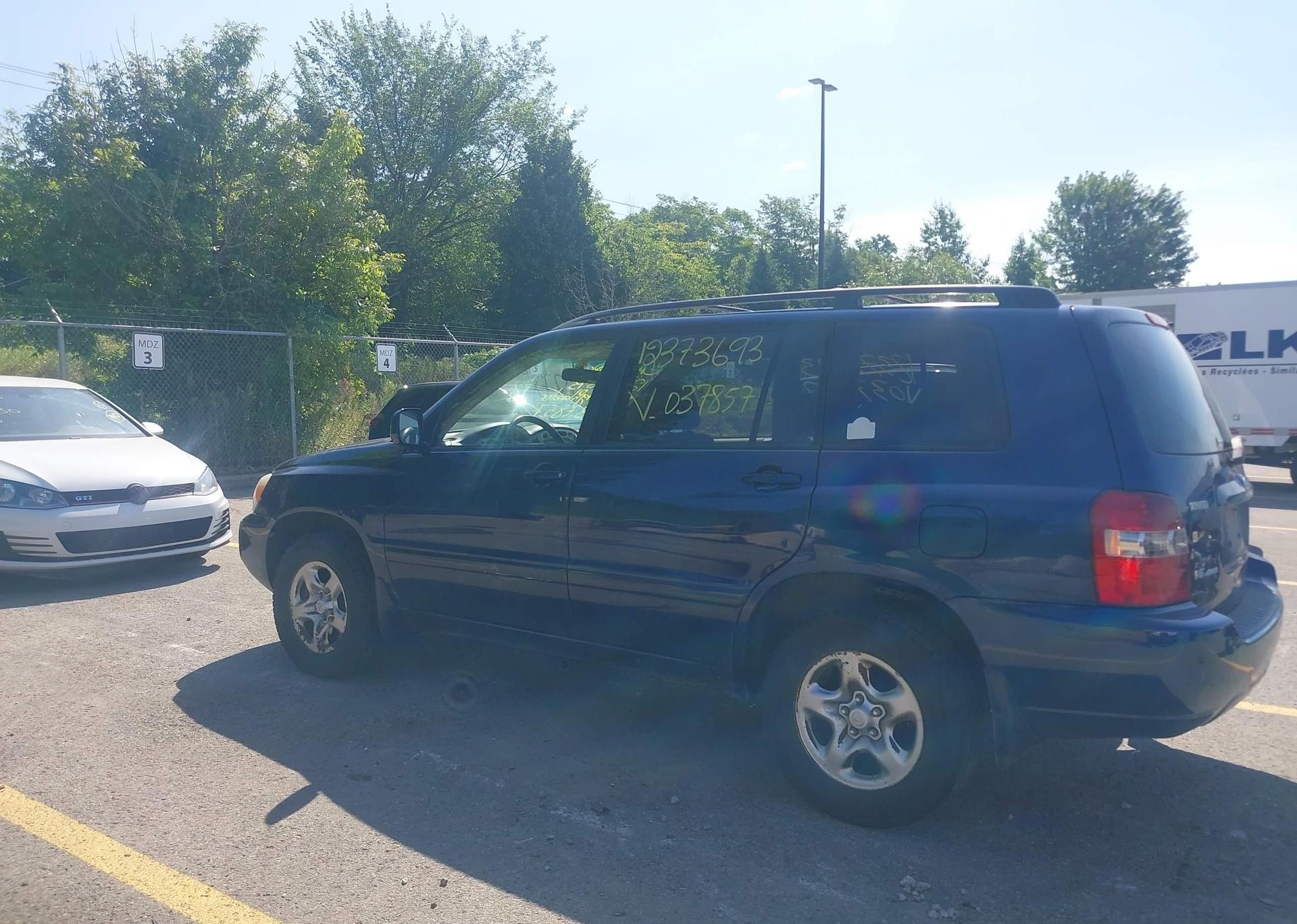 2004 TOYOTA HIGHLANDER LIMITED