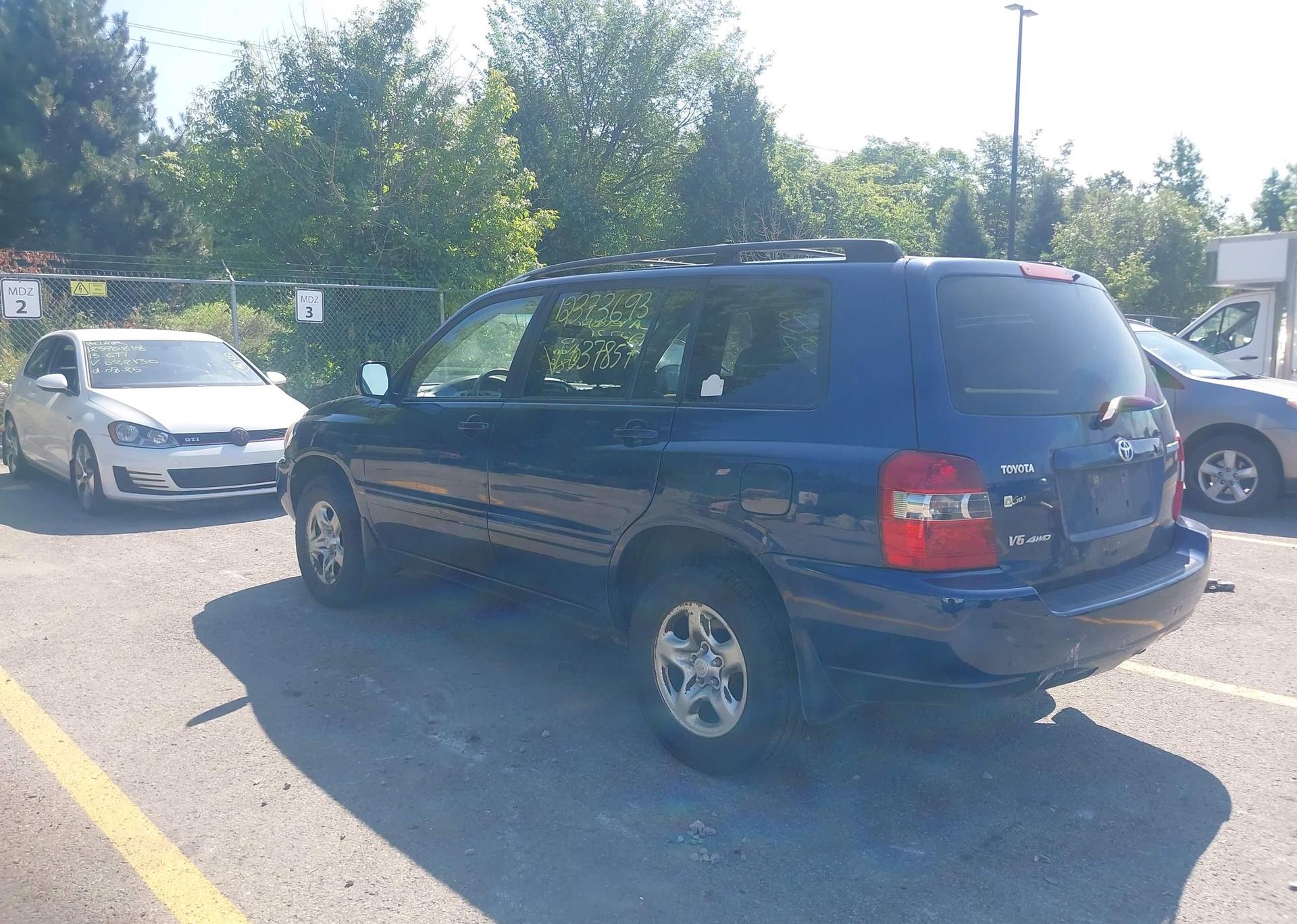 2004 TOYOTA HIGHLANDER LIMITED