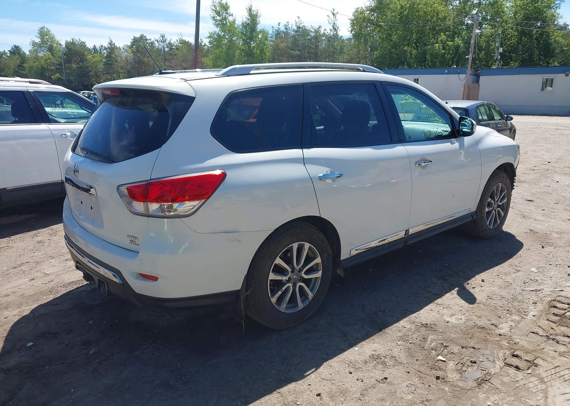 2014 NISSAN PATHFINDER S