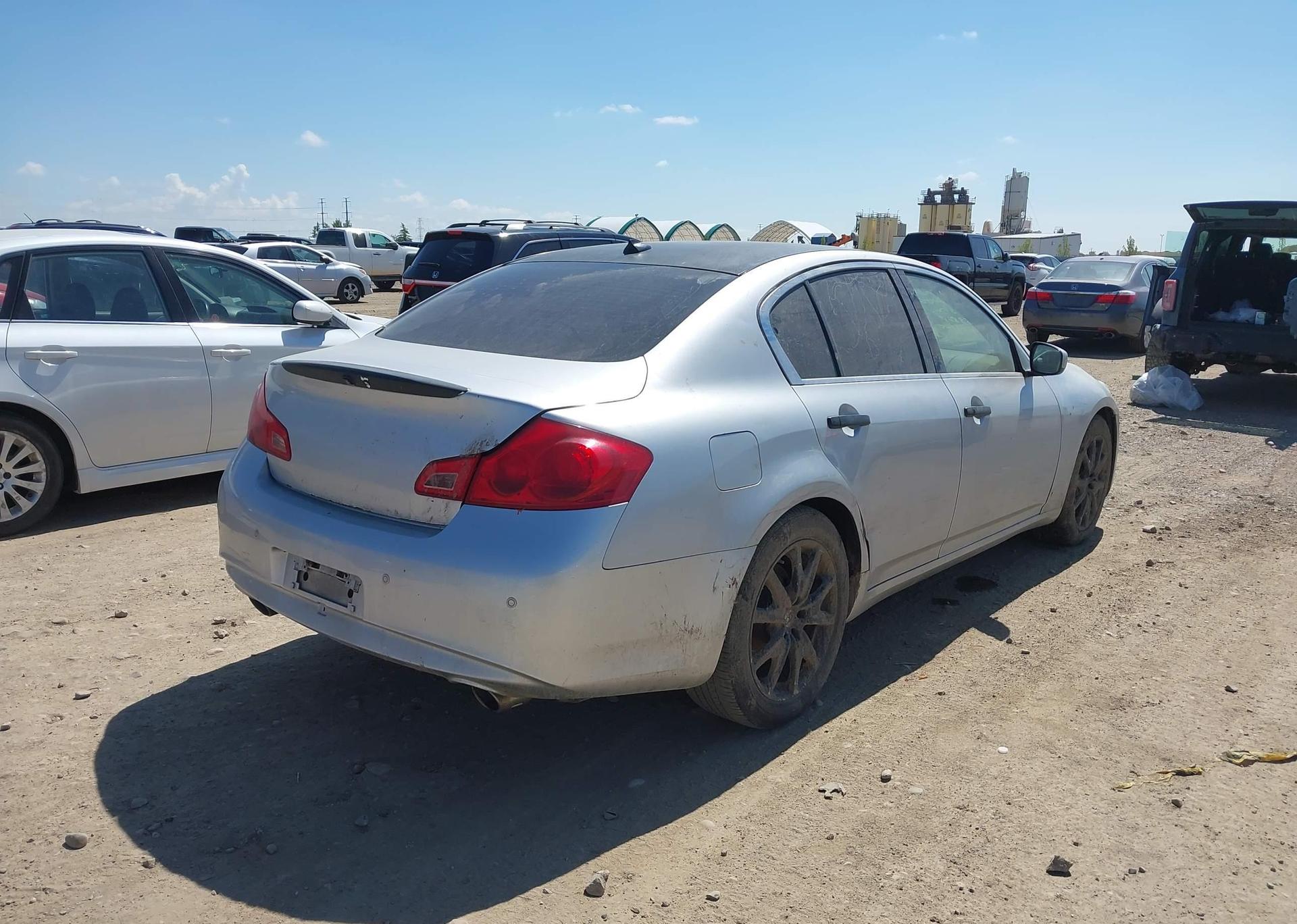 2010 INFINITI G37X