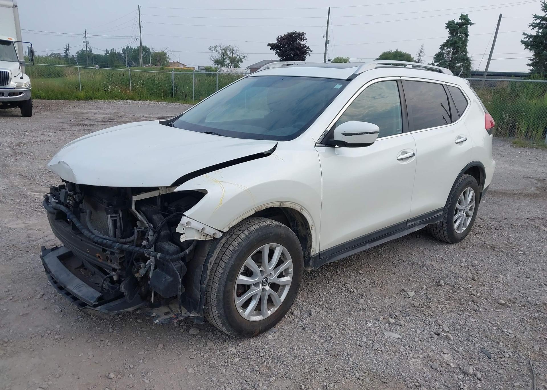 2017 NISSAN ROGUE SV