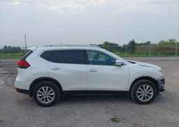 2017 NISSAN ROGUE SV