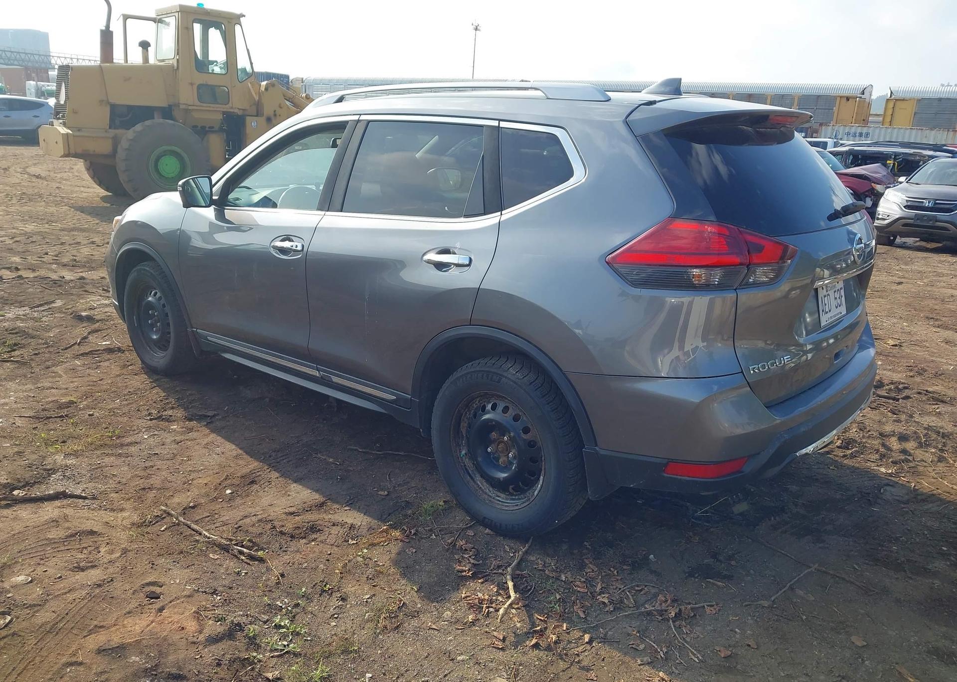 2017 NISSAN ROGUE SV