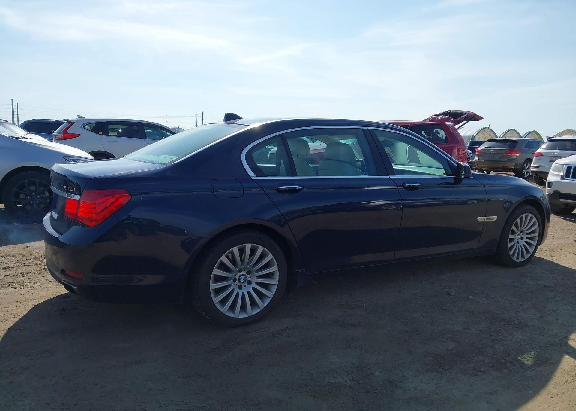 2011 BMW 750 LXI