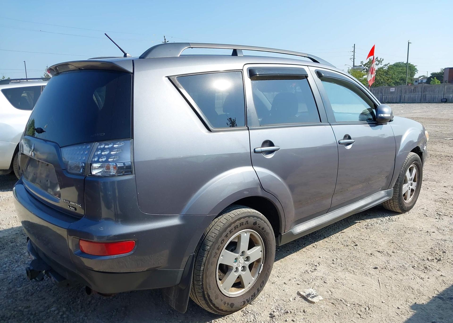 2010 MITSUBISHI OUTLANDER XLS