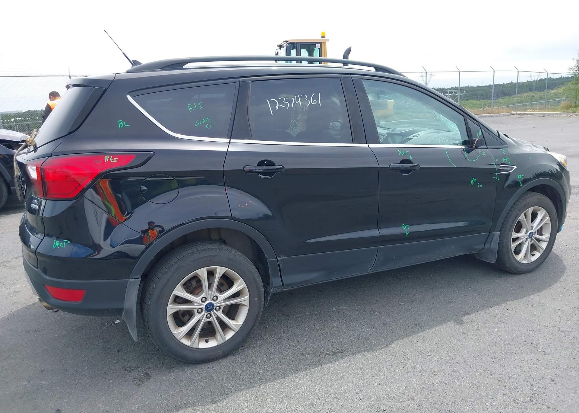 2019 FORD ESCAPE SEL