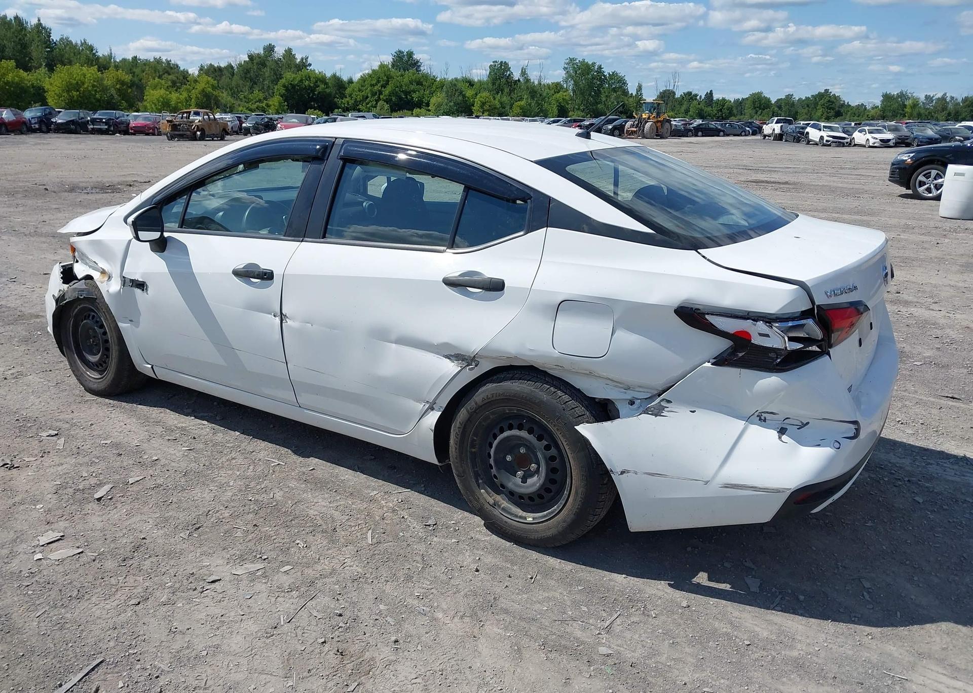 2021 NISSAN VERSA