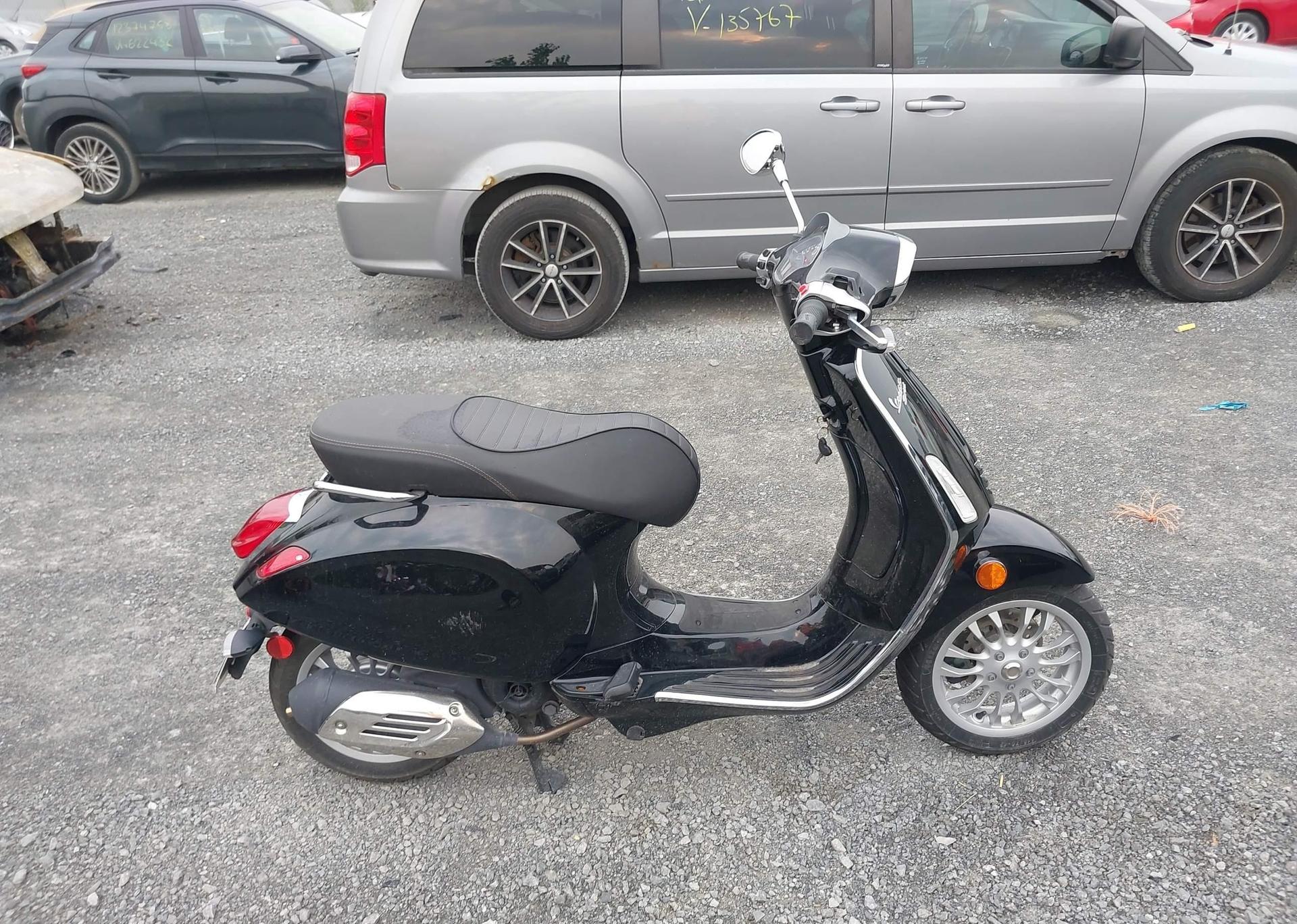 2017 VESPA PRIMAVERA 50 4V IE