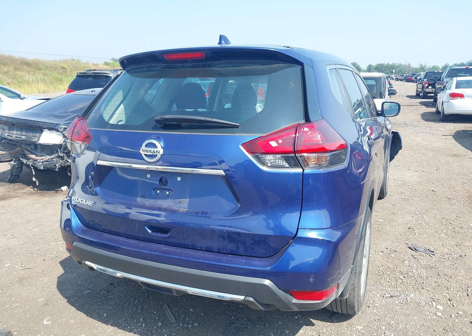 2019 NISSAN ROGUE S