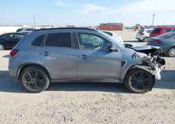 2023 MITSUBISHI RVR SE