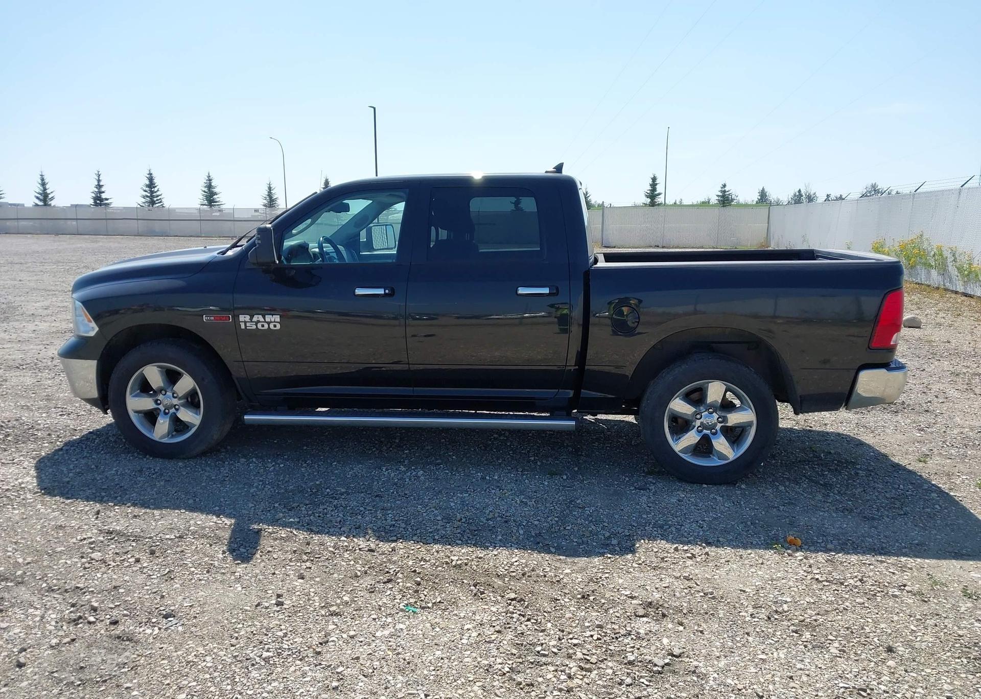 2018 RAM 1500 SLT