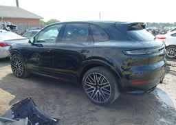 2025 PORSCHE CAYENNE