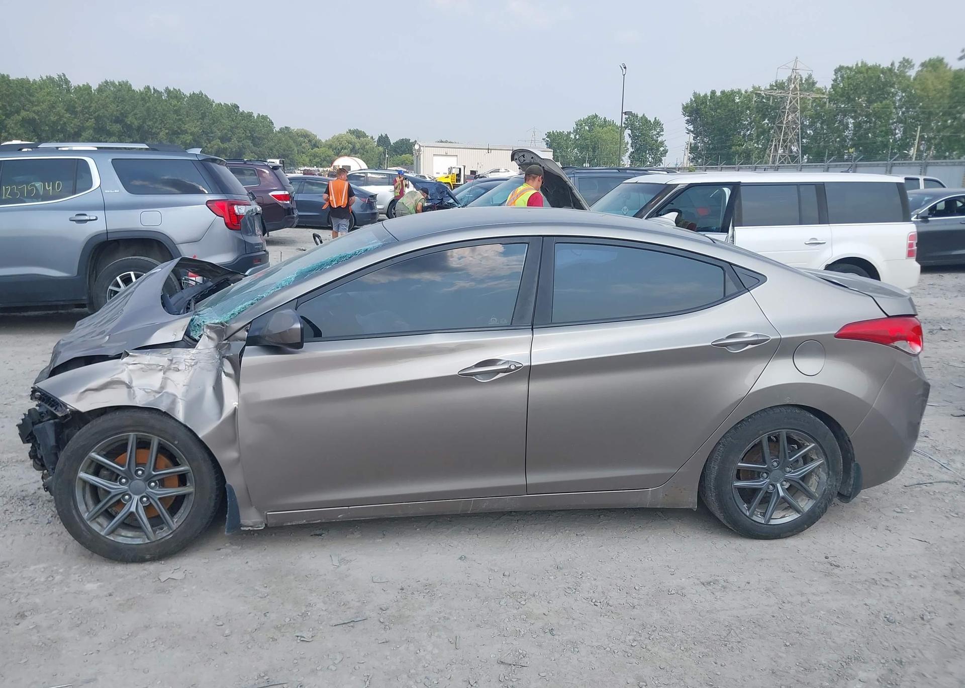 2013 HYUNDAI ELANTRA GLS