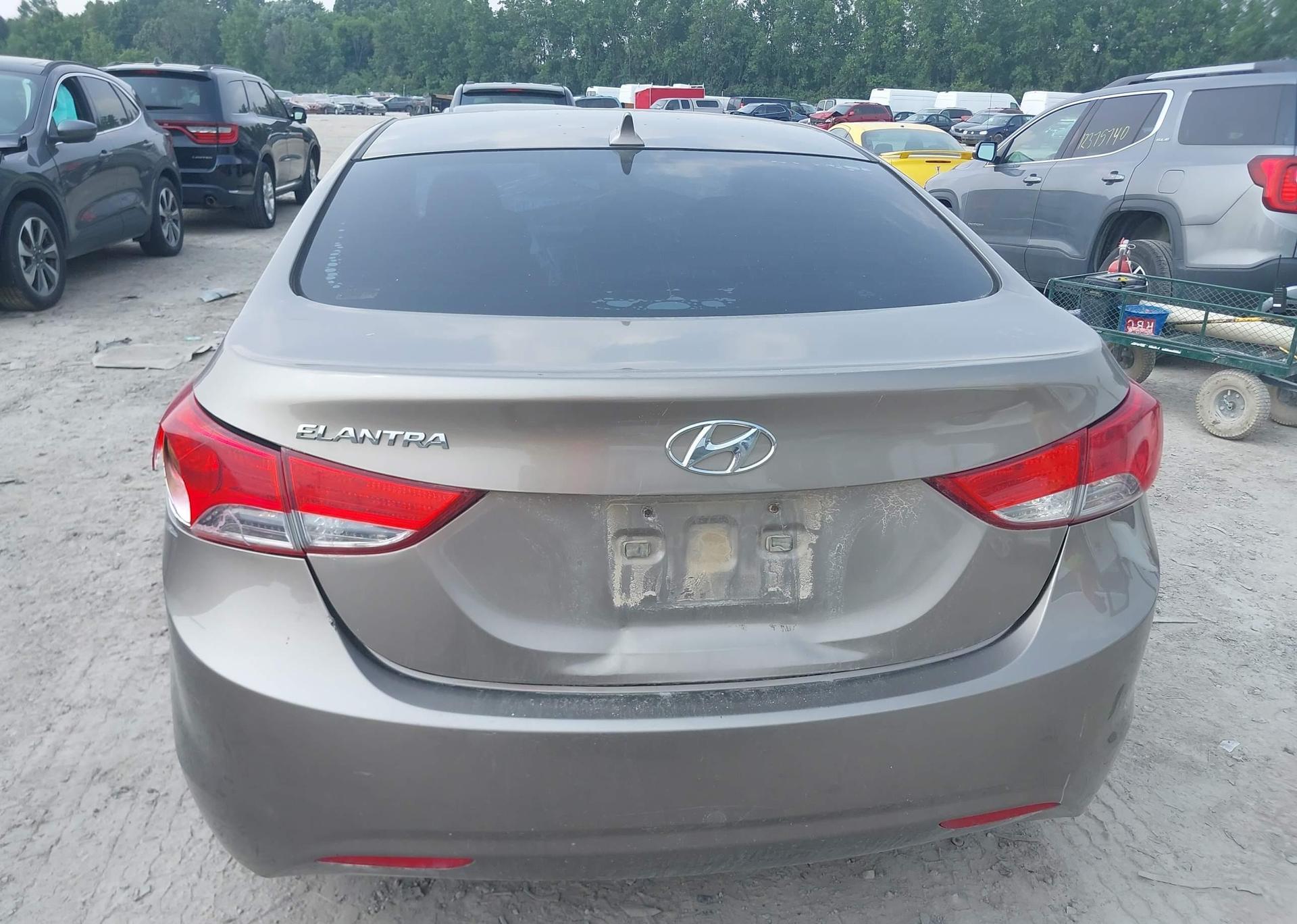 2013 HYUNDAI ELANTRA GLS