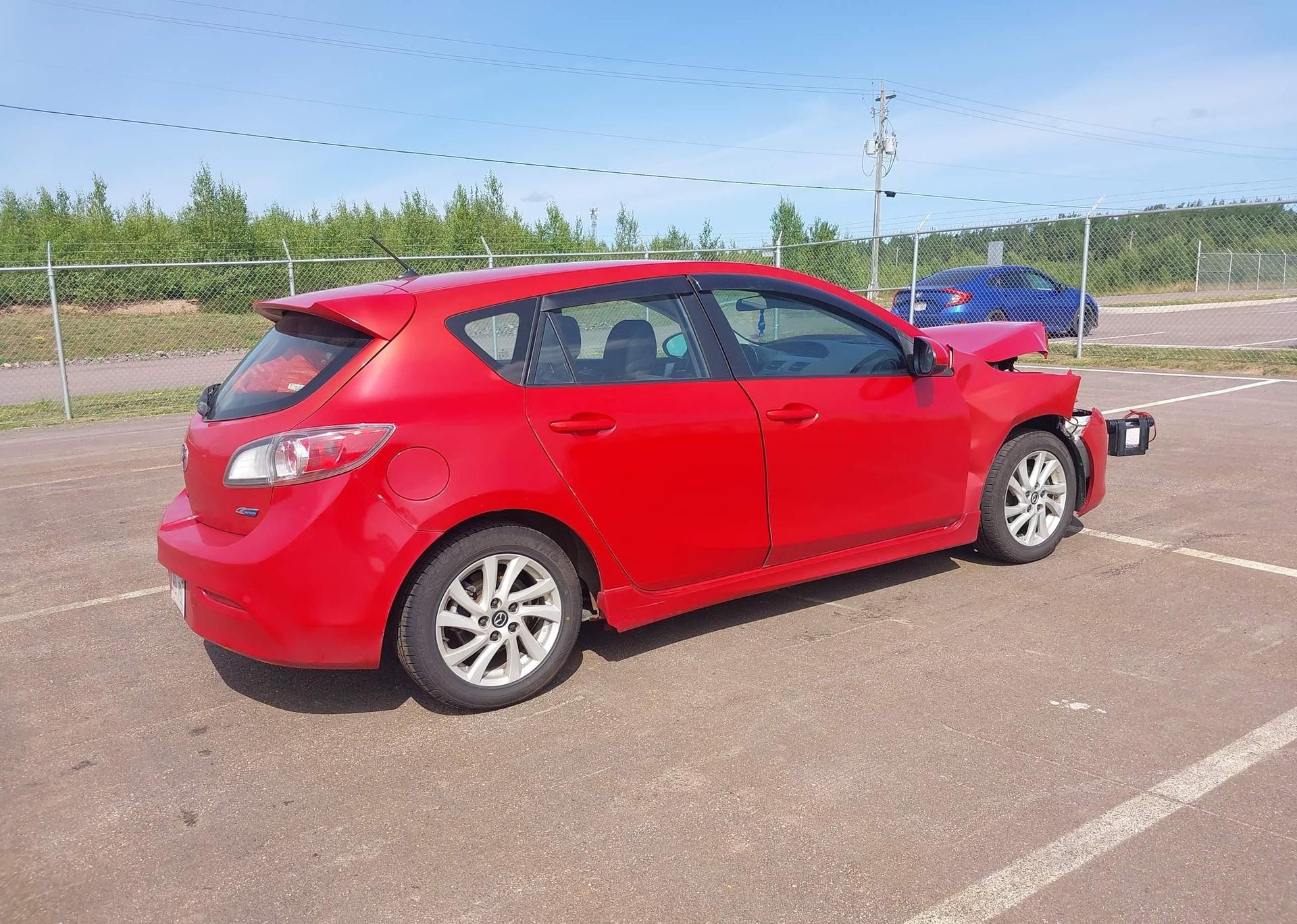 2012 MAZDA MAZDA3 GS-SKY