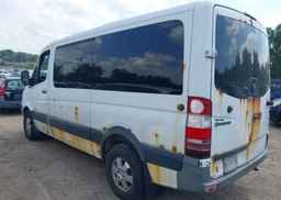 2010 MERCEDES-BENZ SPRINTER 2500