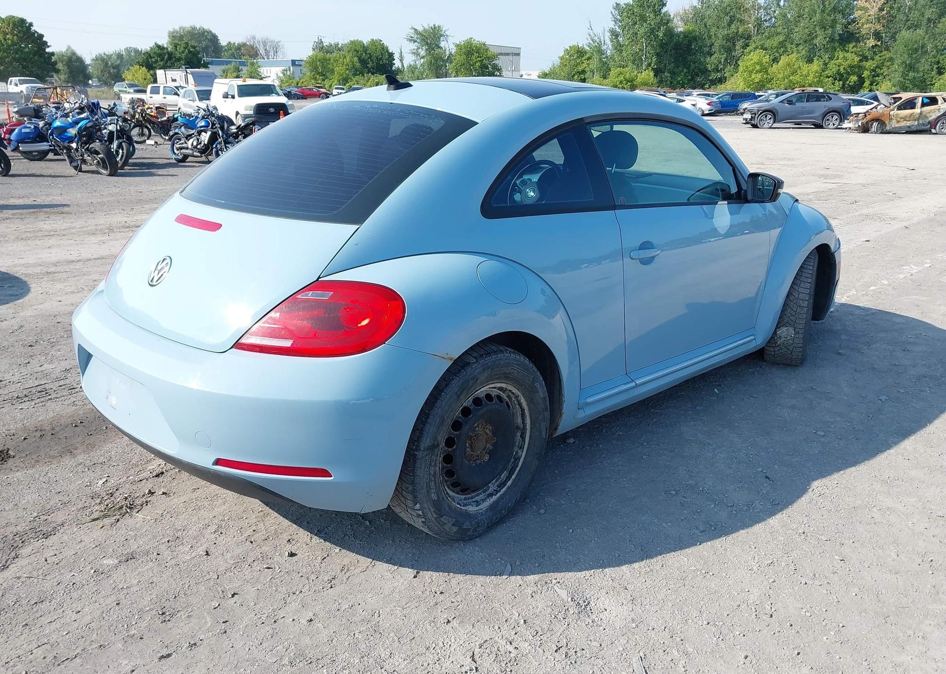 2012 VOLKSWAGEN BEETLE