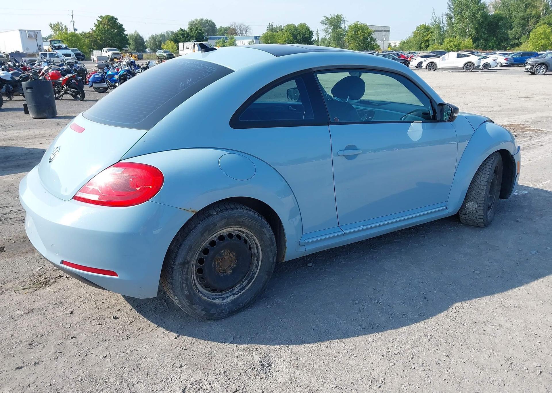 2012 VOLKSWAGEN BEETLE