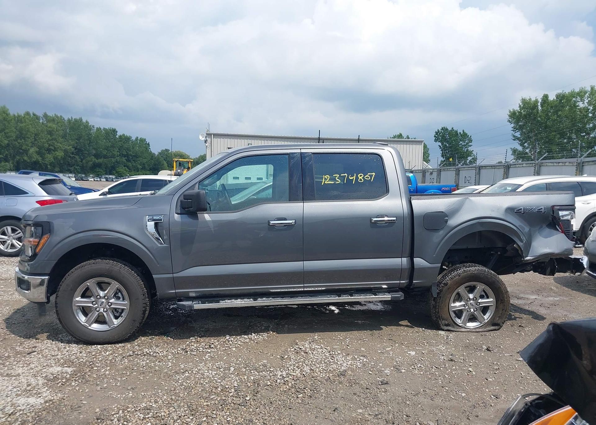 2025 FORD F150 XLT