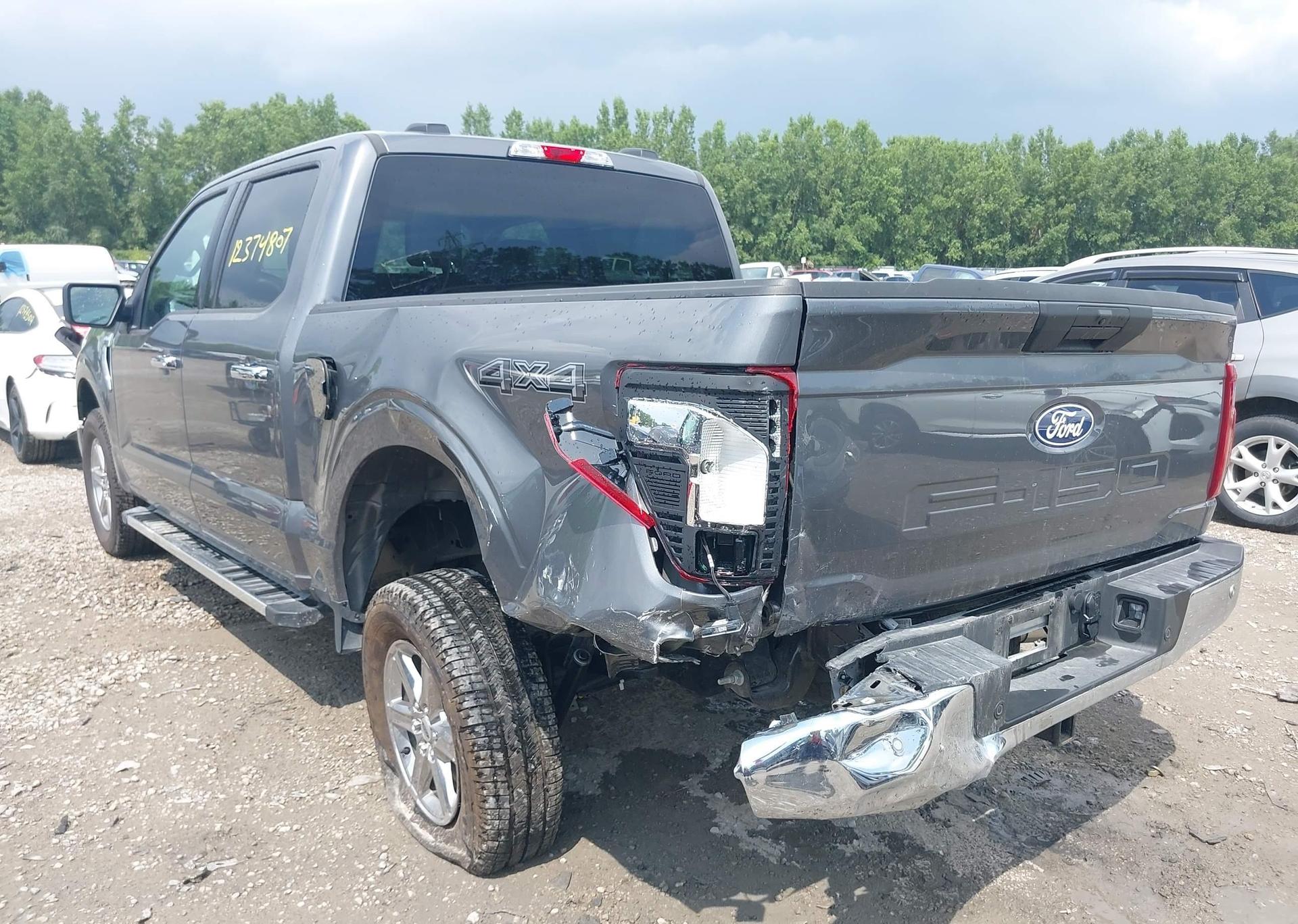 2025 FORD F150 XLT