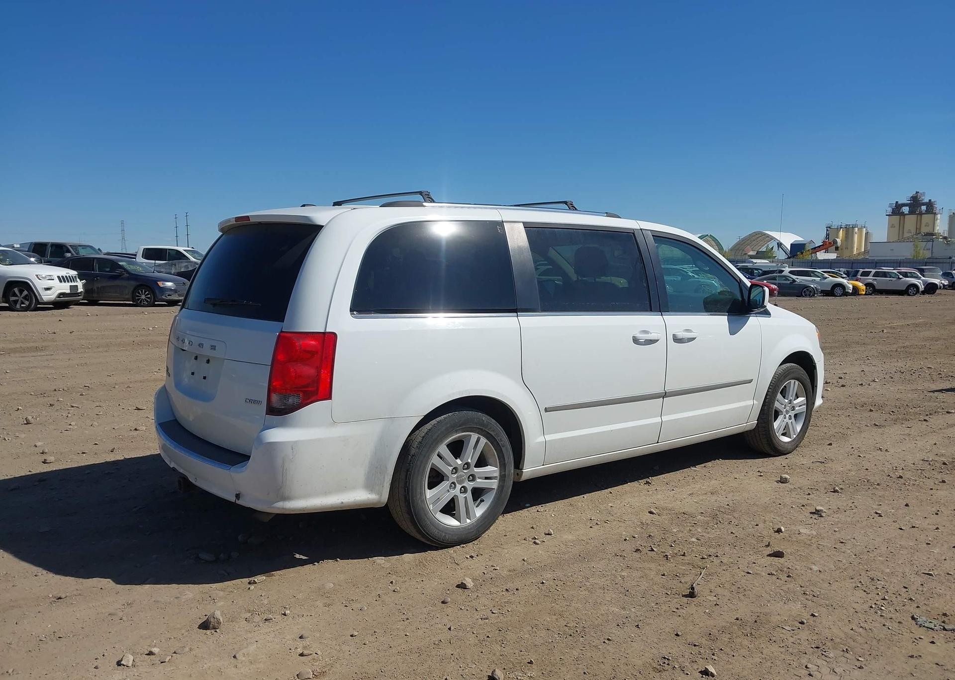 2016 DODGE GRAND CARAVAN CREW