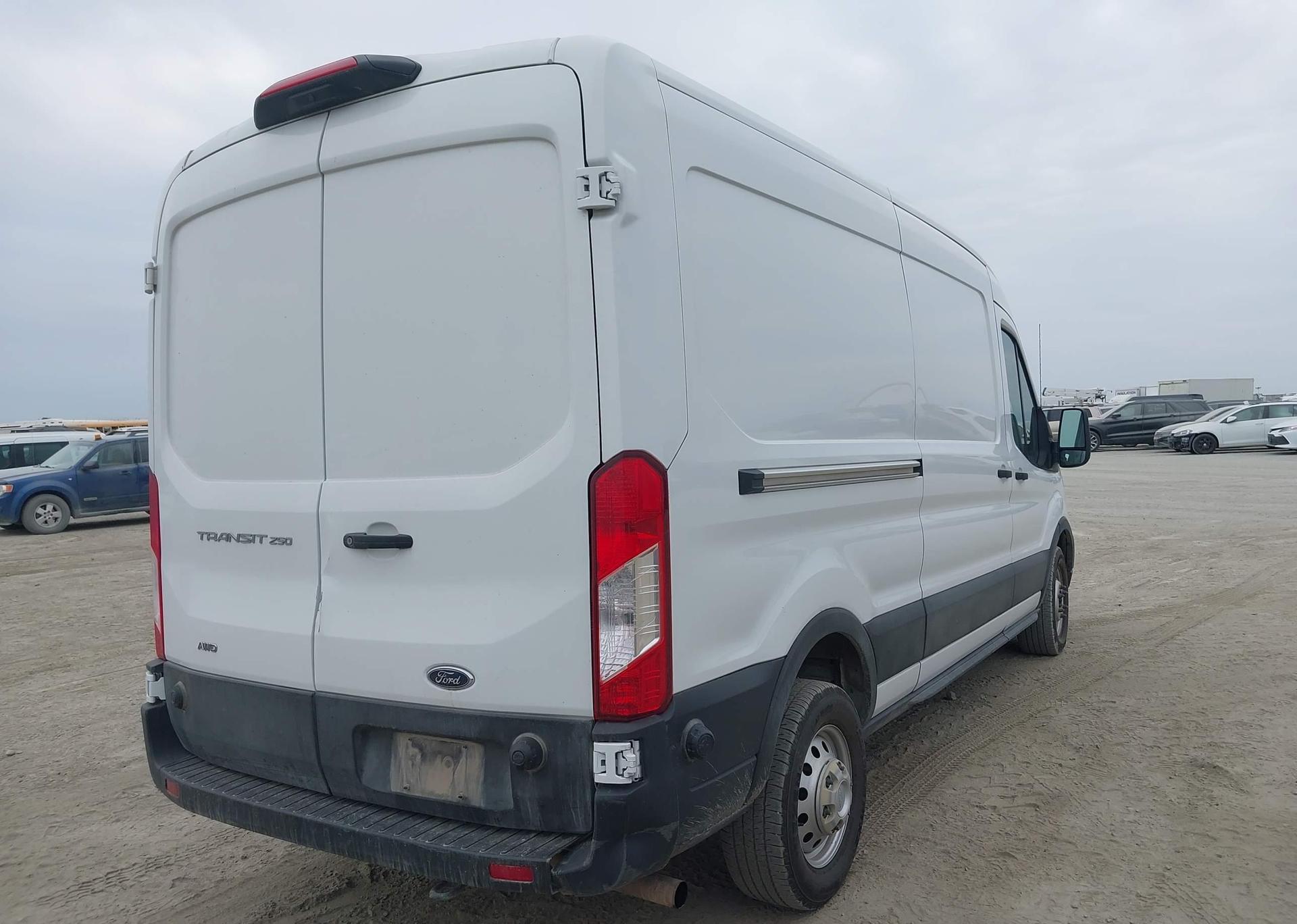 2024 FORD transit t-250