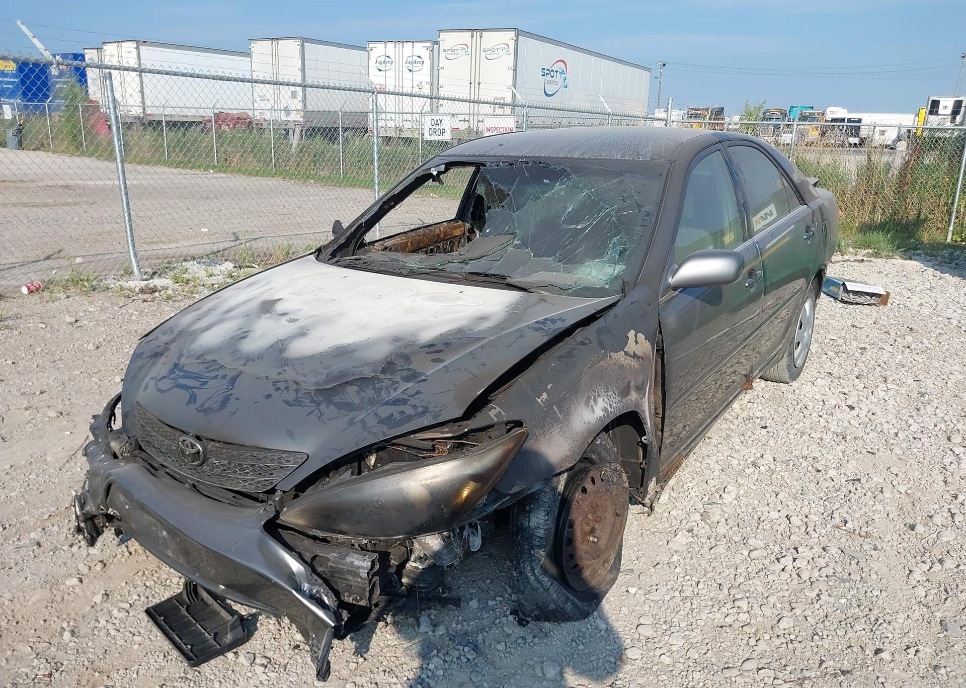 2002 TOYOTA CAMRY LE