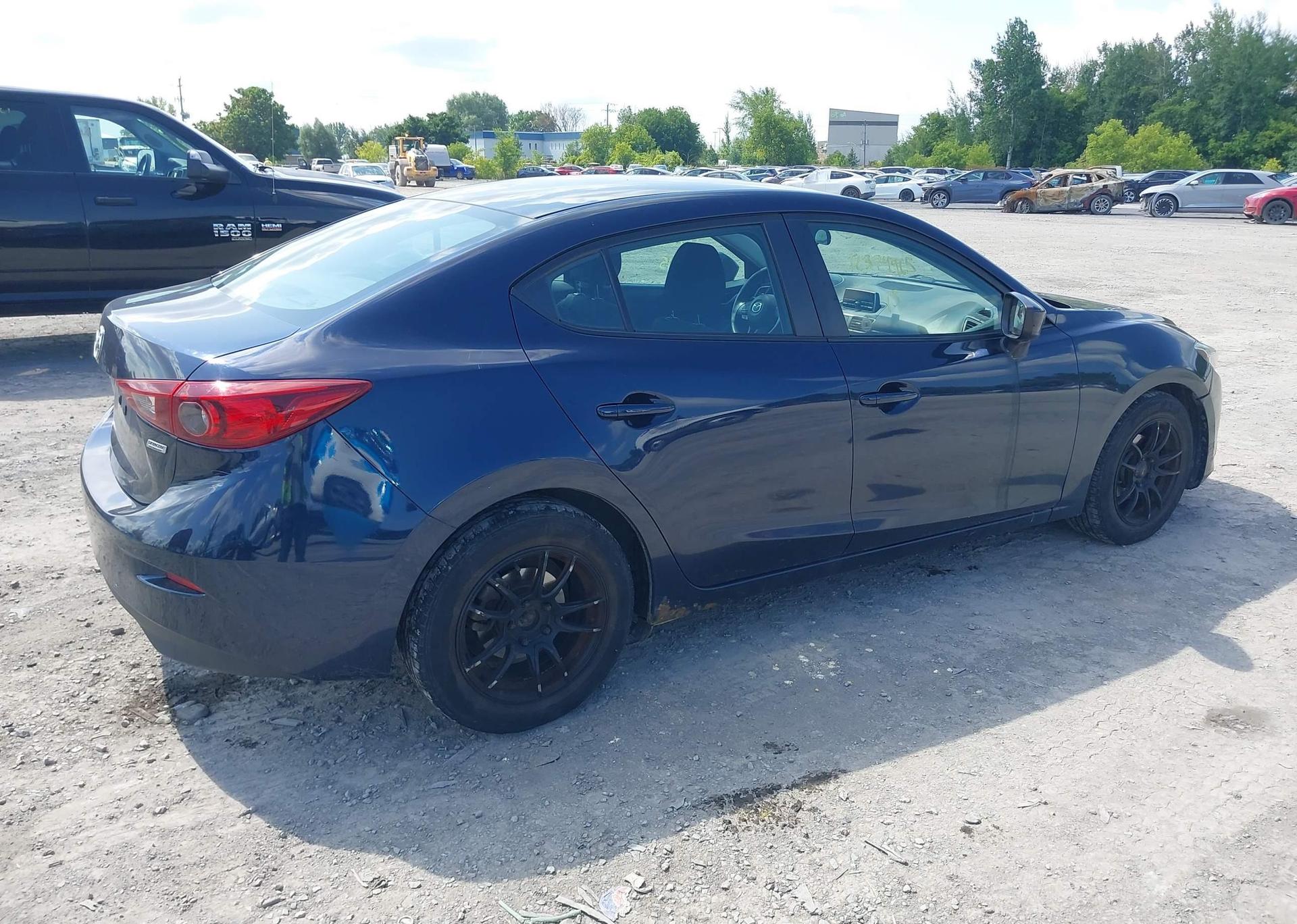 2015 MAZDA 3 Sport