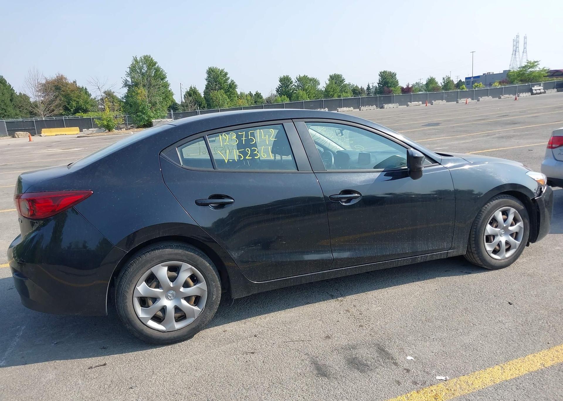 2017 MAZDA MAZDA3