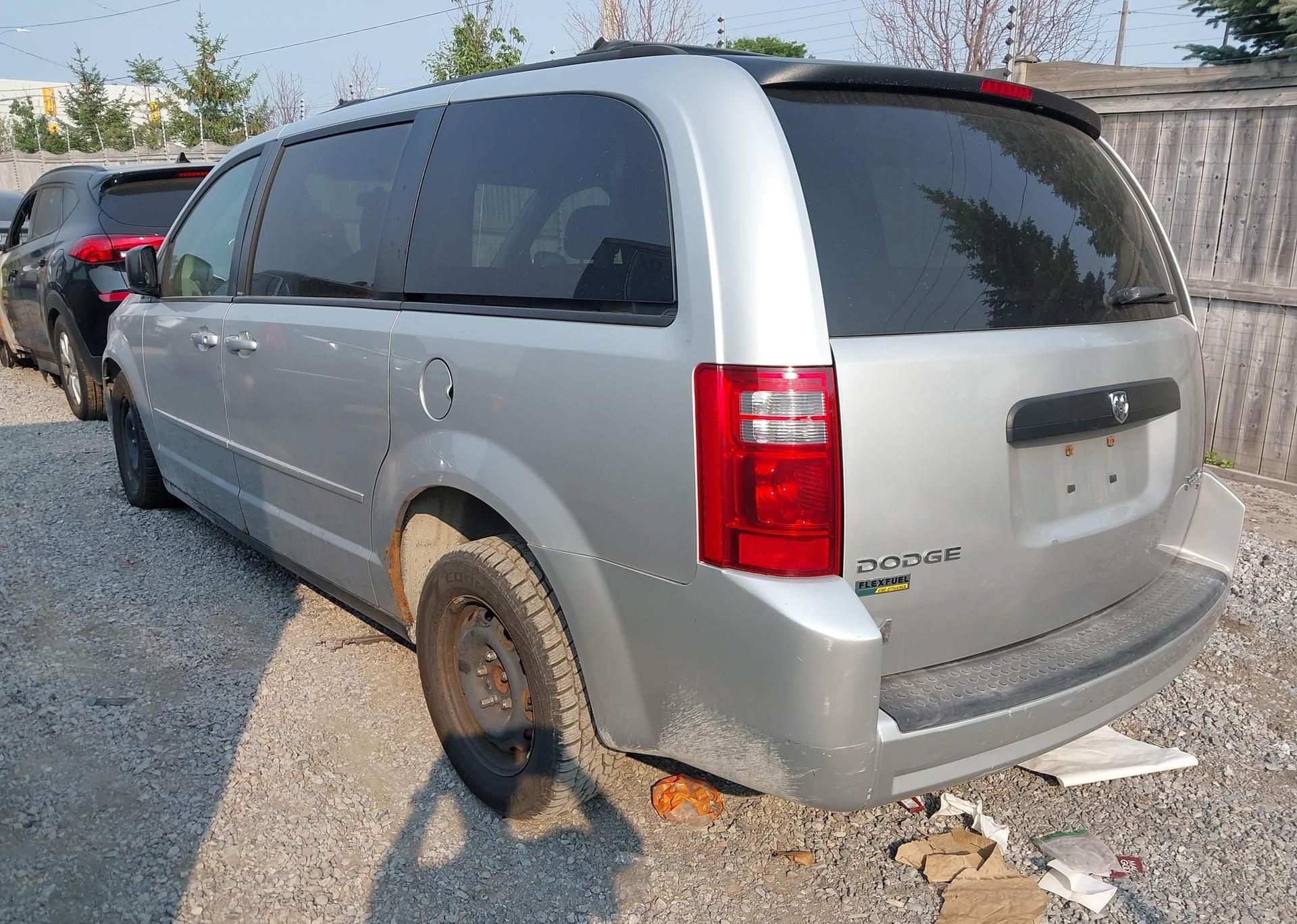 2010 DODGE GRAND CARAVAN SE