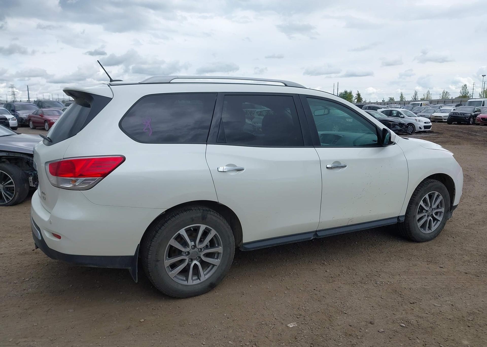 2016 NISSAN PATHFINDER S