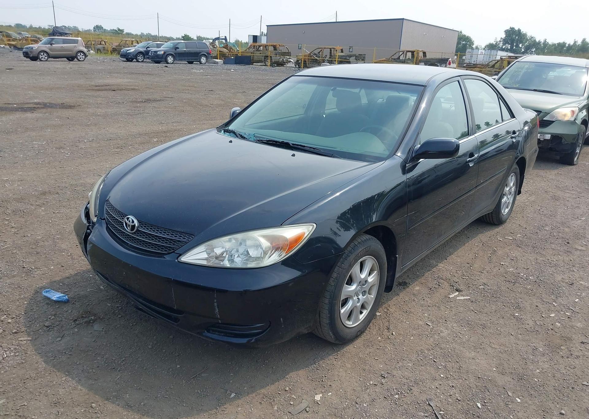 2003 TOYOTA CAMRY LE V6