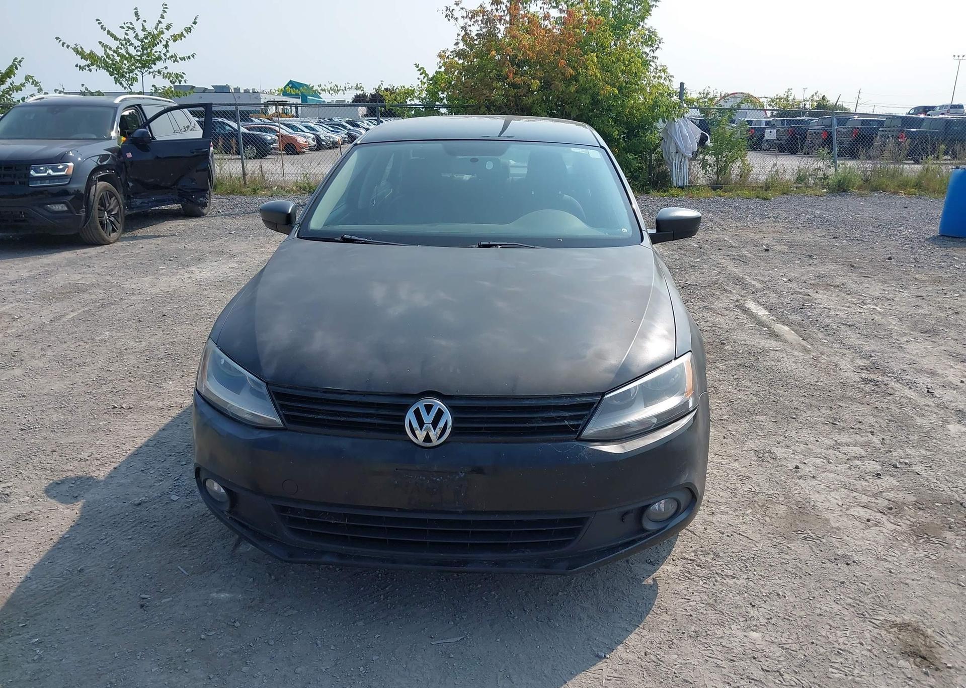 2011 VOLKSWAGEN JETTA S
