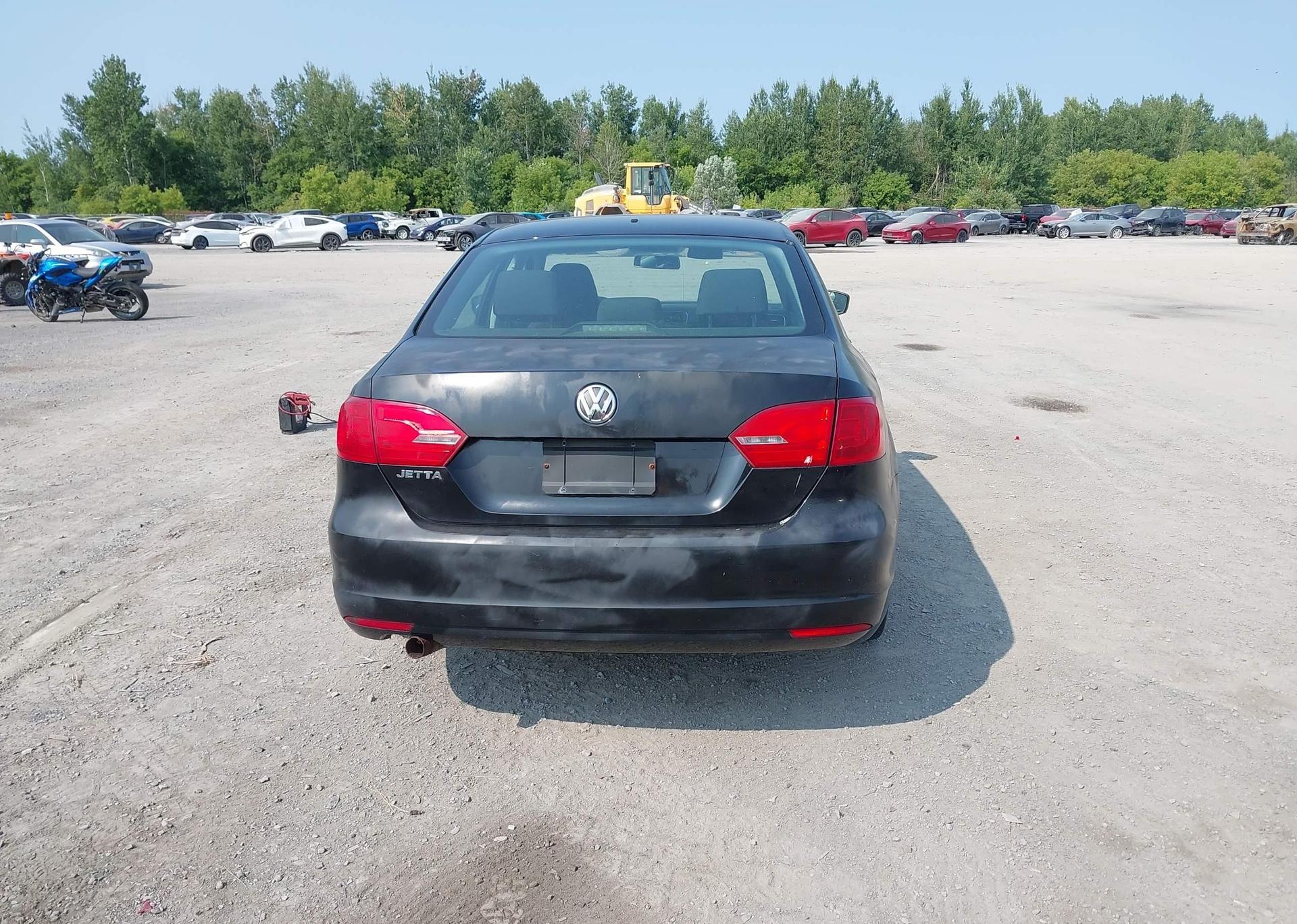 2011 VOLKSWAGEN JETTA S