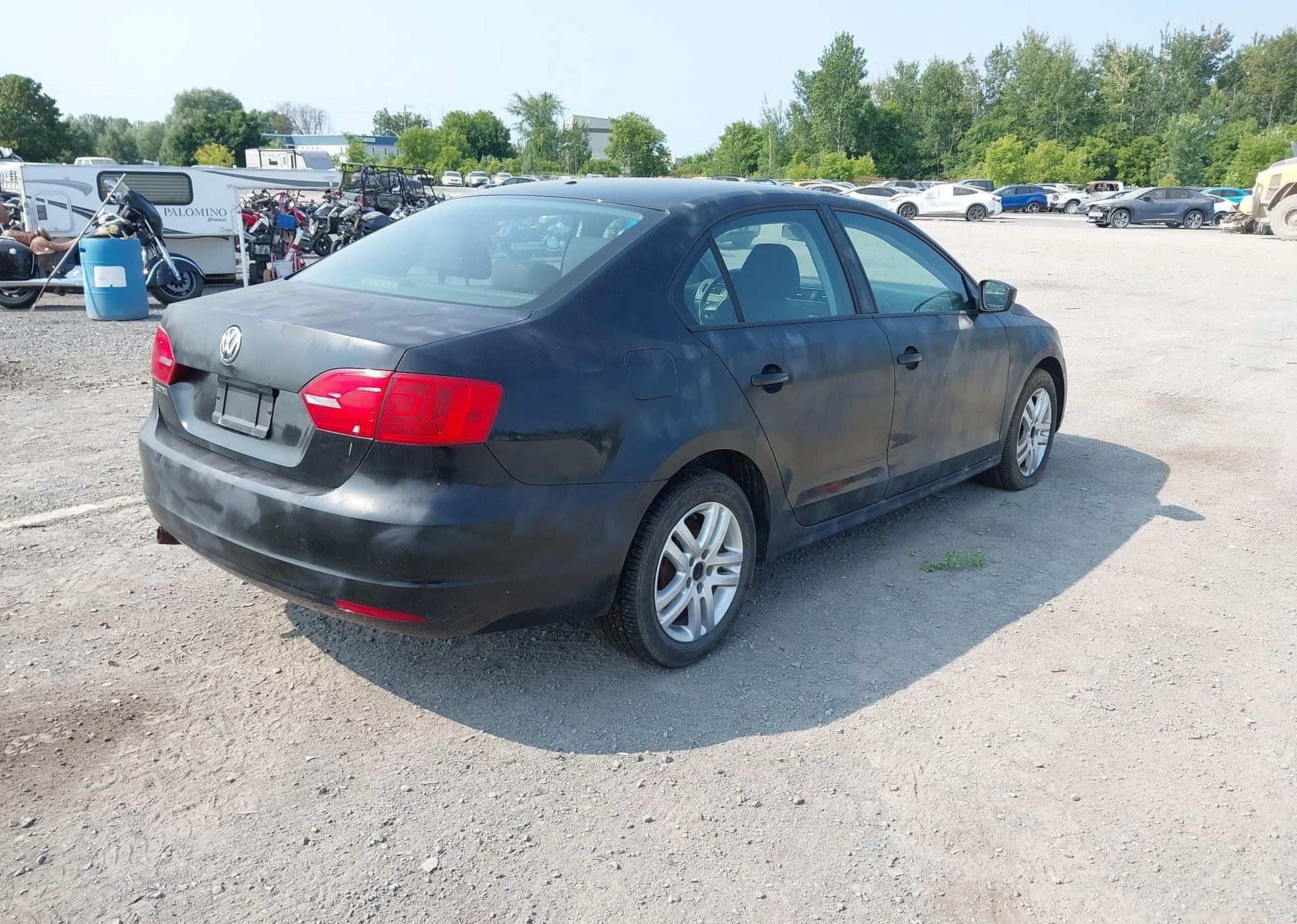 2011 VOLKSWAGEN JETTA S