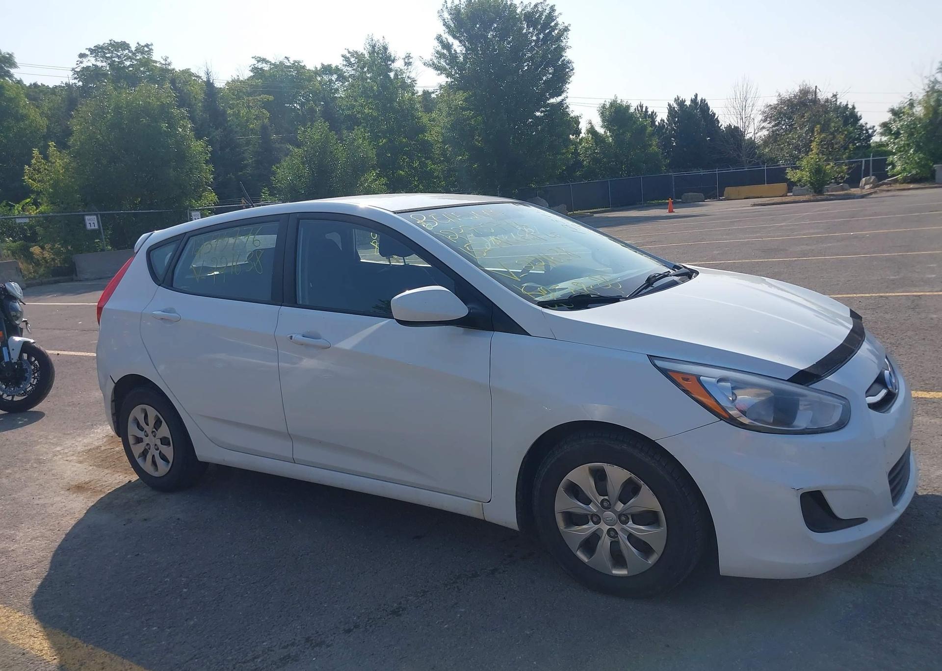 2015 HYUNDAI ACCENT LE