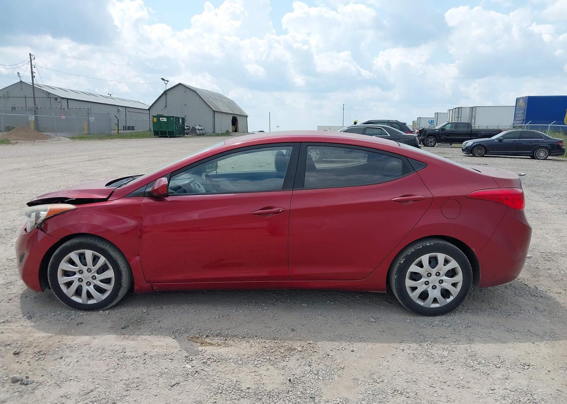 2011 HYUNDAI ELANTRA
