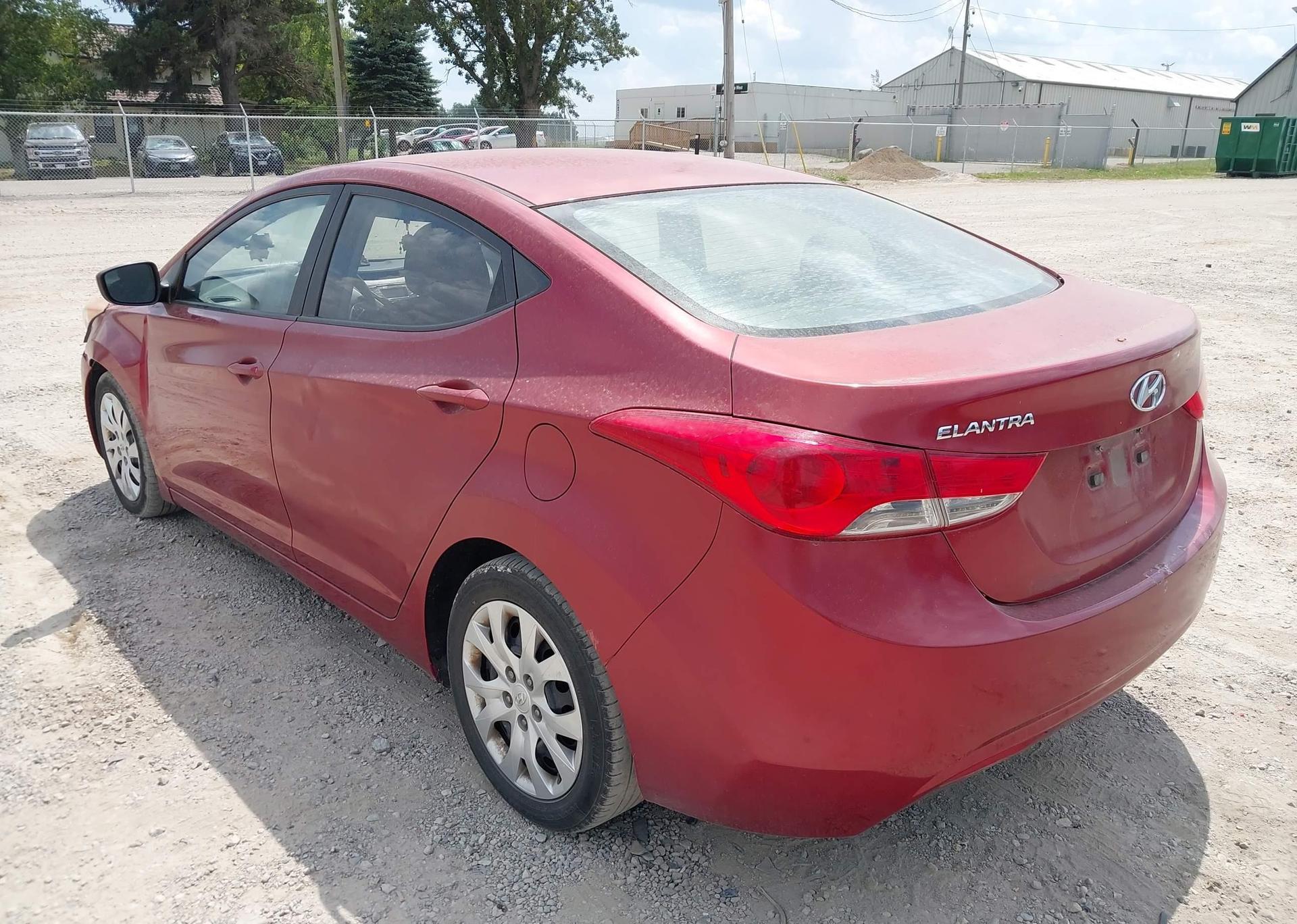 2011 HYUNDAI ELANTRA