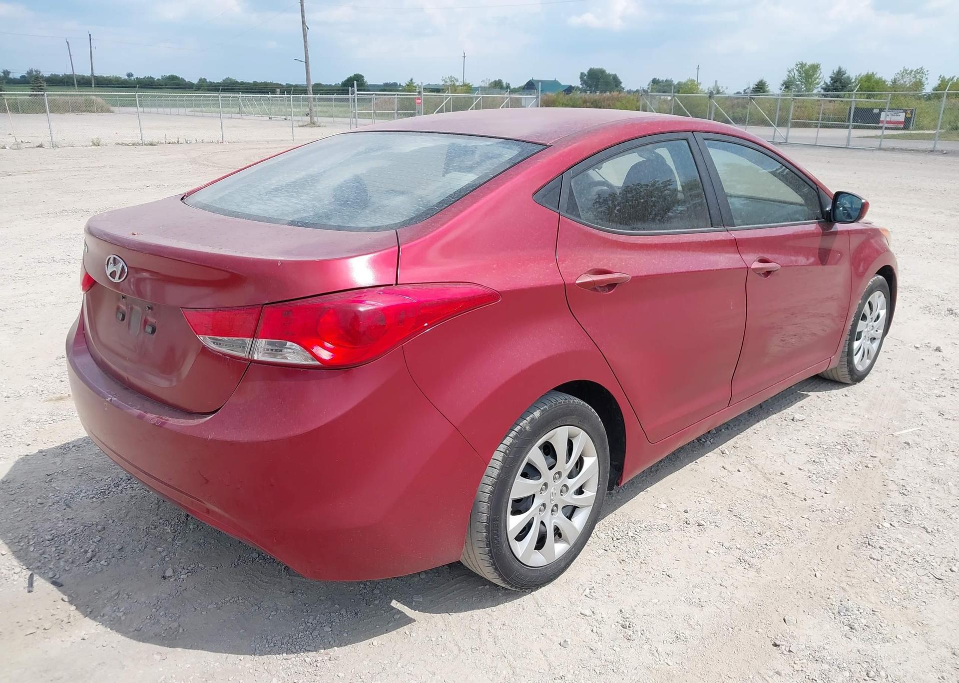 2011 HYUNDAI ELANTRA