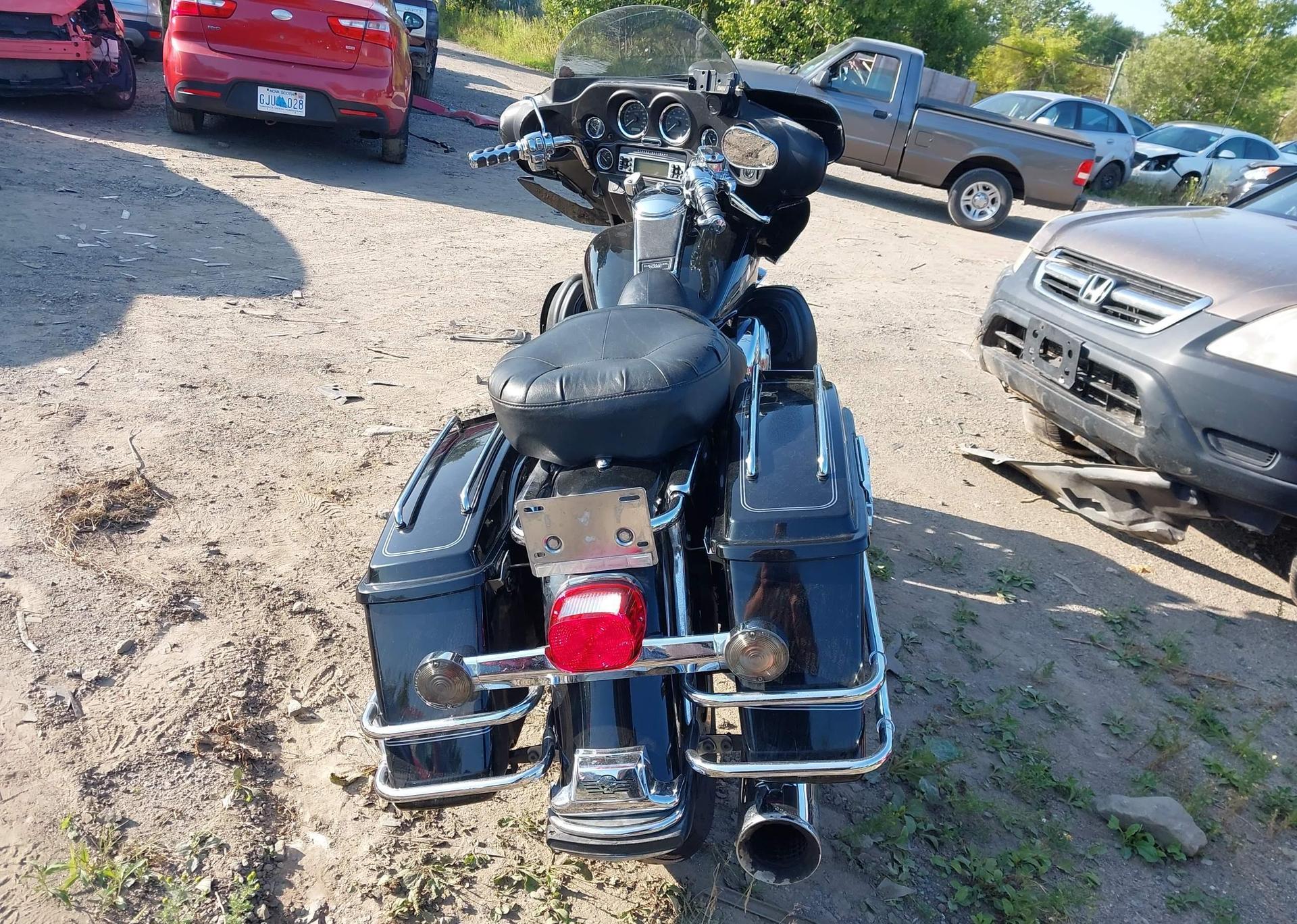 2006 HARLEY-DAVIDSON FLHTCI