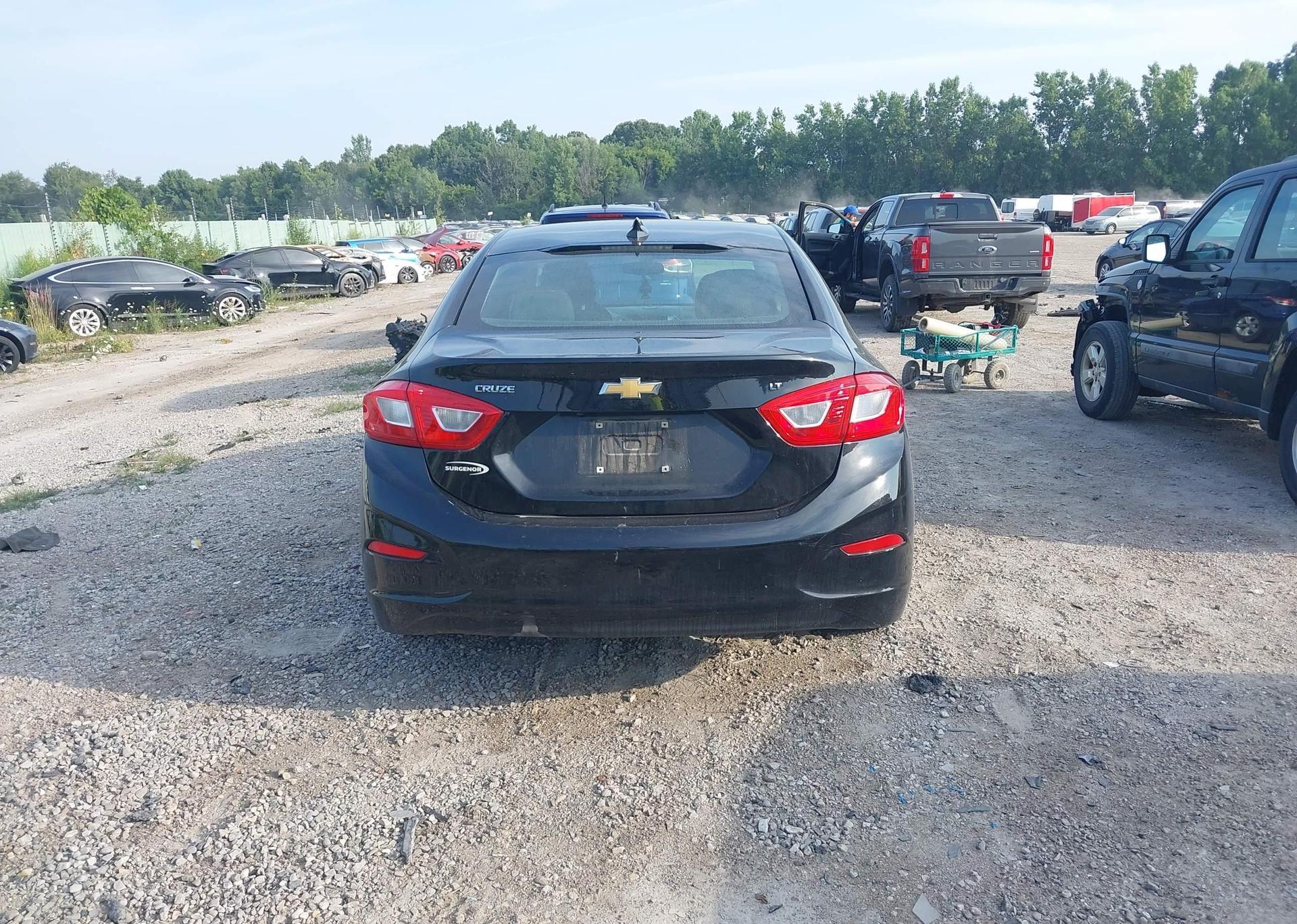 2016 CHEVROLET CRUZE LT