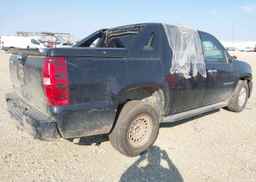 2011 CHEVROLET AVALANCHE LS