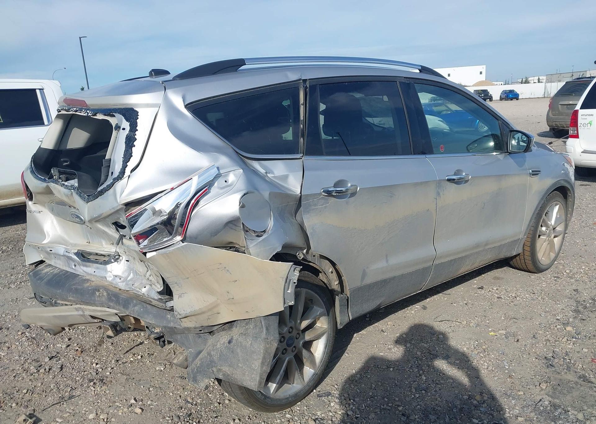 2016 FORD ESCAPE SE
